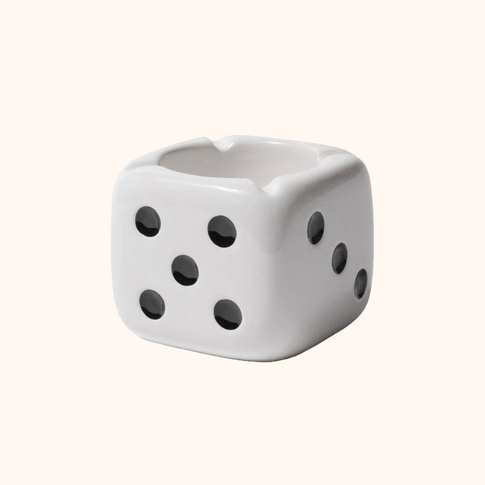 Cenicero de Dado.